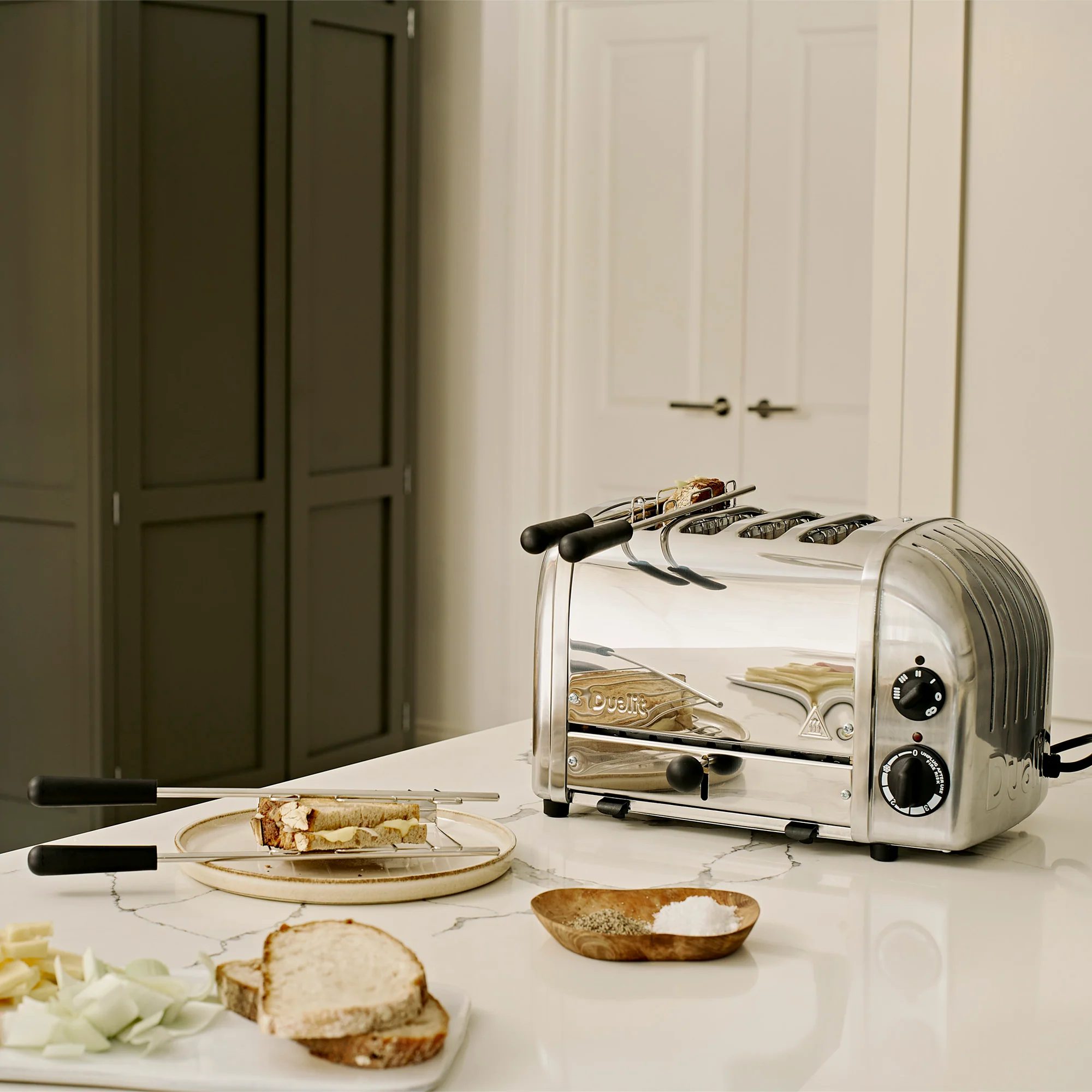 Classic Sandwich Cage - Image 4